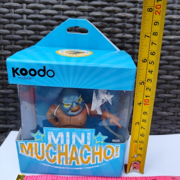 MUCHACHO WRESTLER Koodo Mobile Phone El Tabador Mini Action Figure - Picture 6 of 6